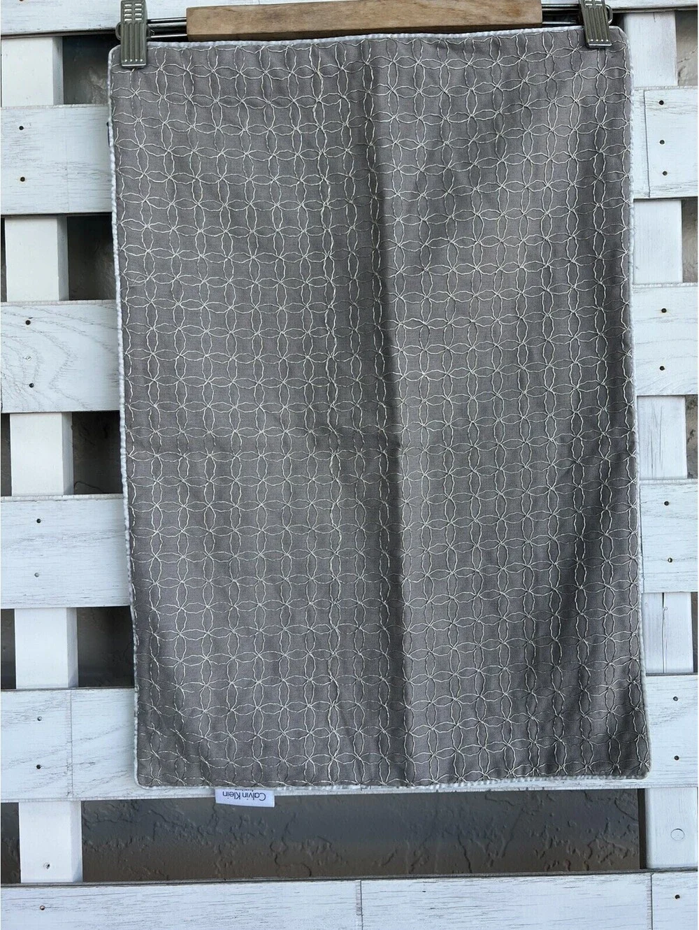 Calvin Klein Furniture Gray Silver Metallic Circle 14x20 Pillow Case